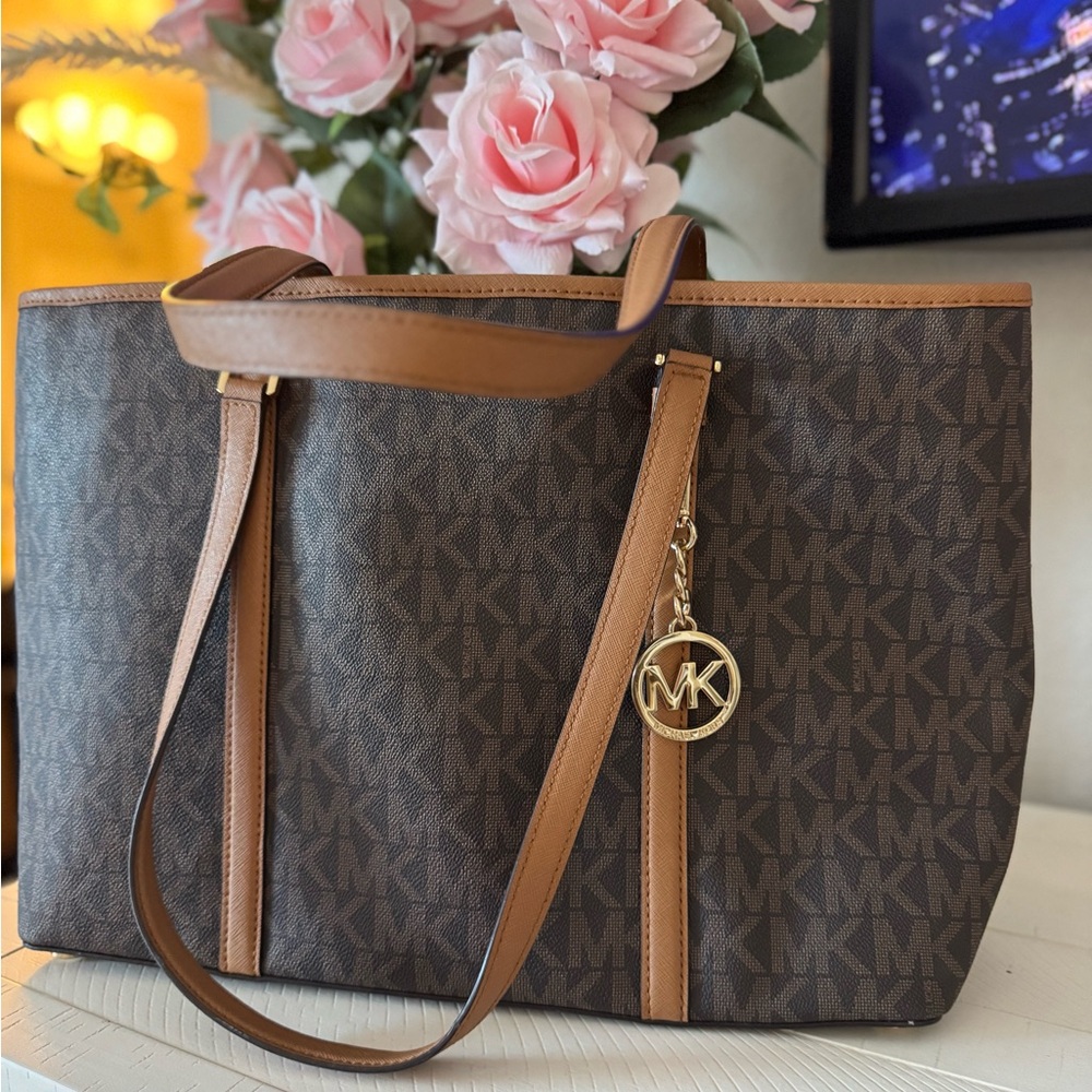 Authentic MK Extra Large Tote